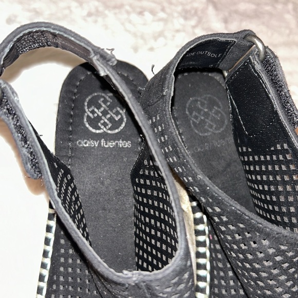 Daisy Fuentes 7.5M Rory - Picture 10 of 17